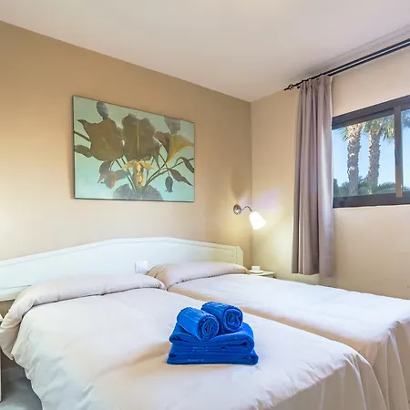 מלון דירות Oasis Dunas 3*