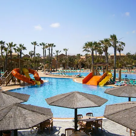 Oasis Dunas מלון דירות קורלחו
