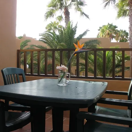 מלון דירות Oasis Dunas 3*